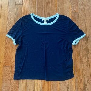 Two toned blue slightly cropped shirt